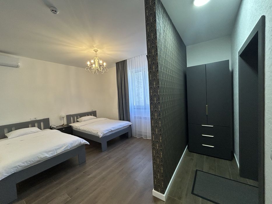 Окремі квартири-студії, готель Три Коня