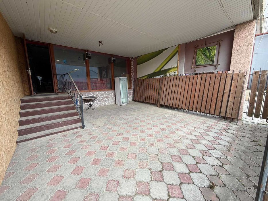 Продаж фасадного приміщення, Сам центр, у м. Стебник!