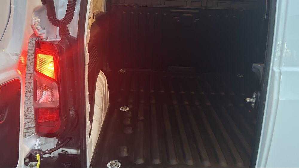 Peugeot partner 1.5hdi 2 lug 2021