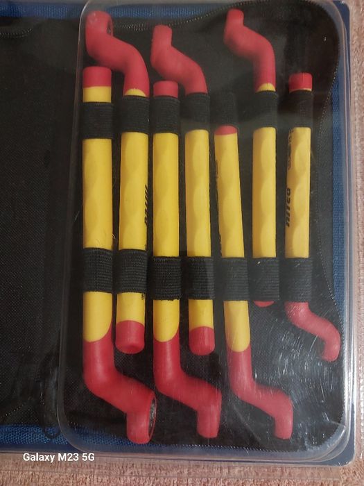 Izolowane klucze oczkowe