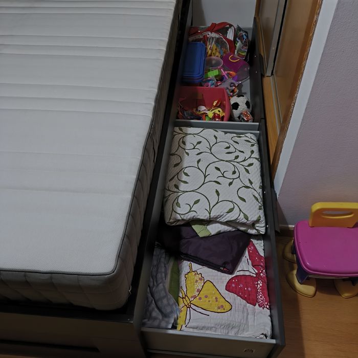 Cama de casal IKEA Malm com 4 gavetões