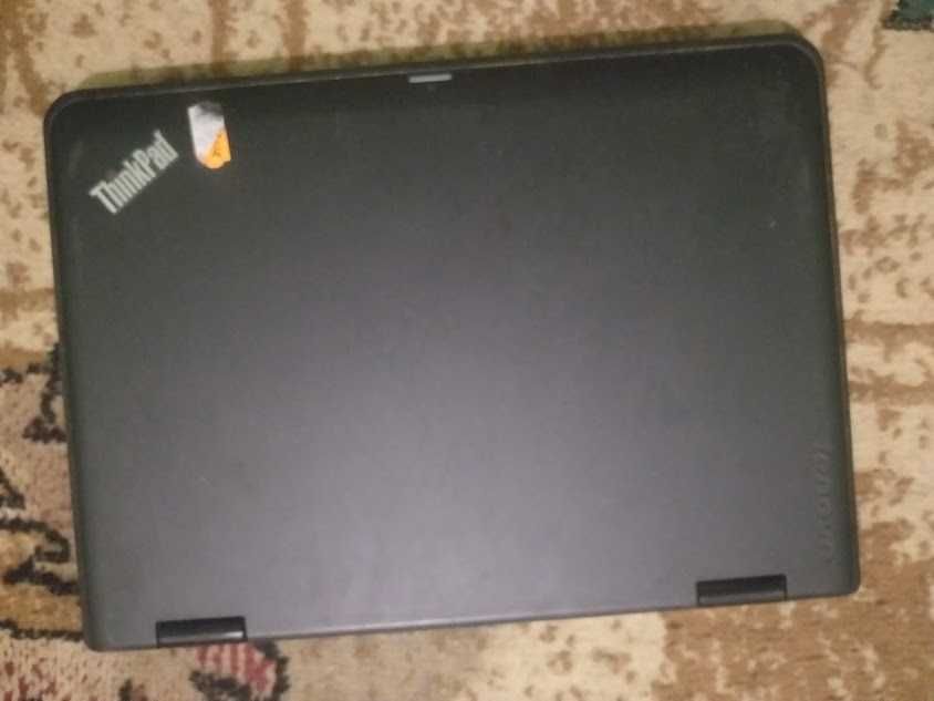 Старі ноудбуки на деталі