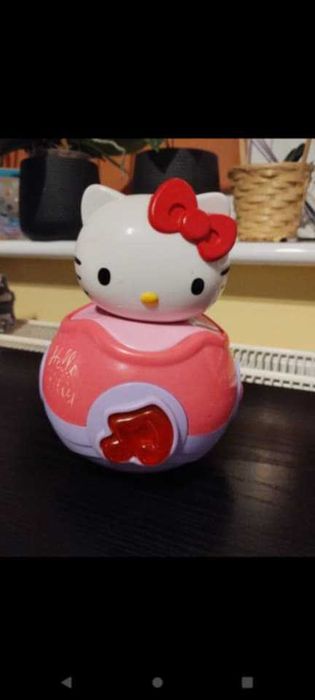 Hello Kitty grająca