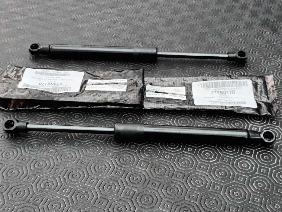 Amortecedores marca "Ridex para mala de carro "NOVOS"