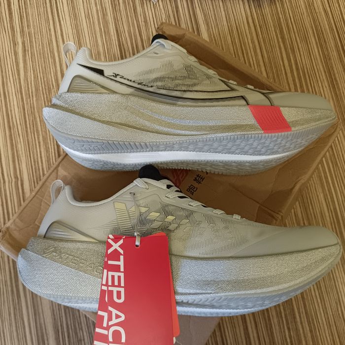 кросівки Xtep 2000 v5.0 2026p унісекс