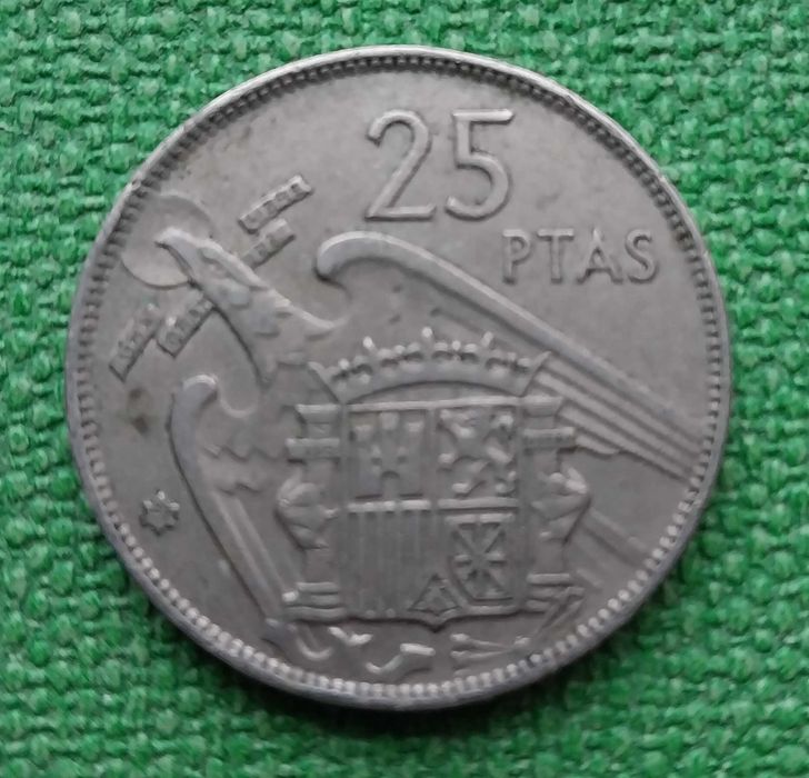 Монета 25 песет 1957 года, Испания.