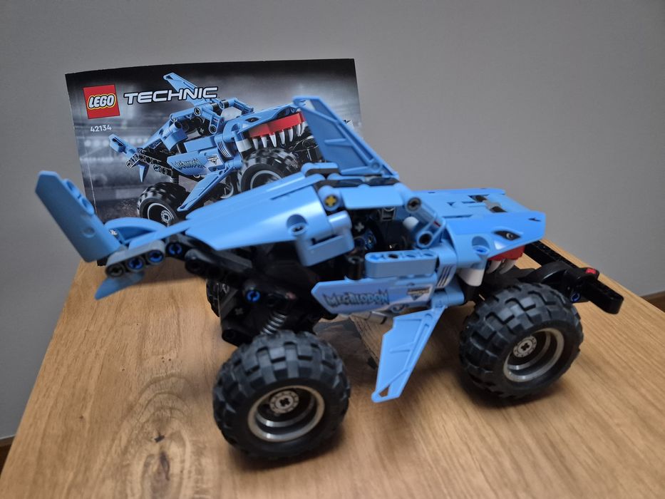 LEGO 42134 Technic - Monster Jam Megalodon