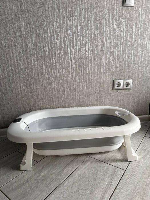 Продам ванночку дитячу з термометром