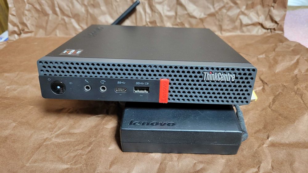 Неттоп Lenovo M75q AMD R3 PRO 3200GE Vega 8/128Gb ssd NVME HDMI WiFi