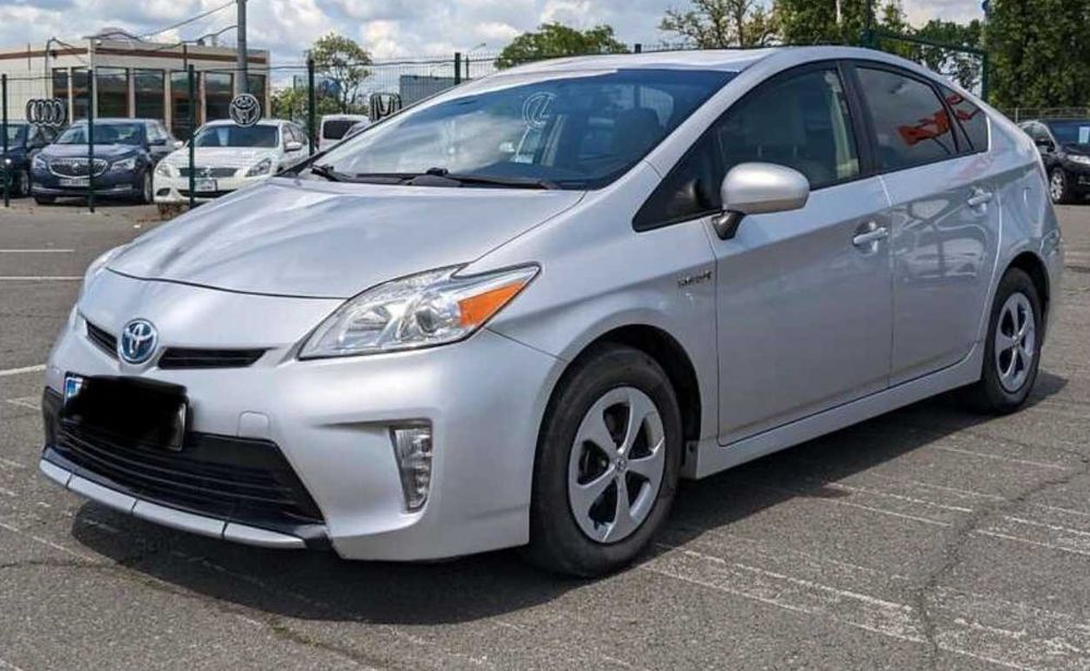 Аренда авто Toyota Prius / Prius V Гибрид, аренда, прокат, под такси