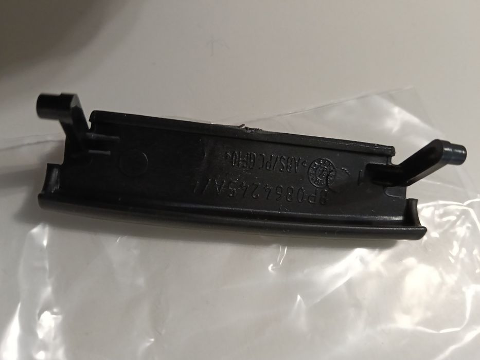 Vendo fecho tampa apoio de braço Audi A3 8p