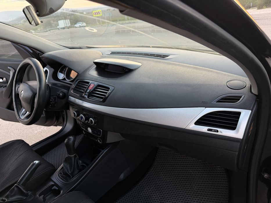 Renault Megane 3 1.6 газ/бензин 2010р