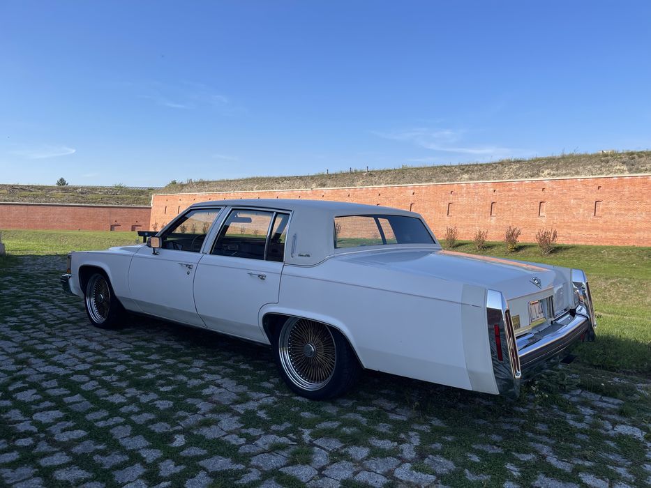 Cadillac Sedan DEVILLE 1982 V8 7.0