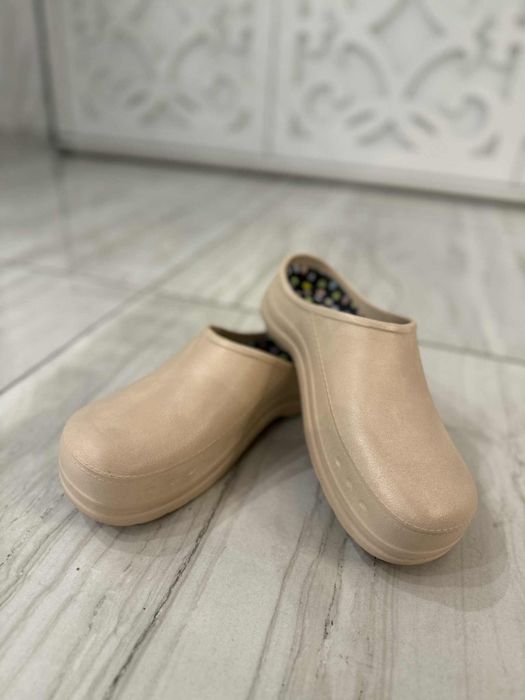 Nowe klapki damskie