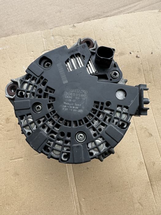 Alternator volvo v60,s60,xc60,xc40 215A 30659.580