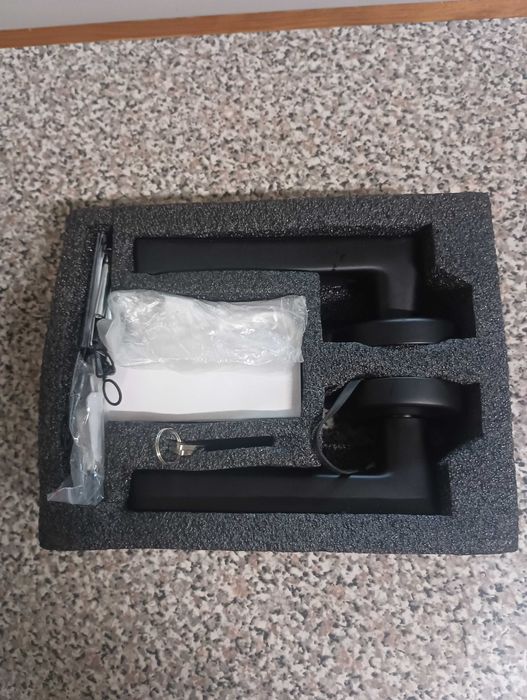 Fechadura eletronica com abertura  por impressão digital