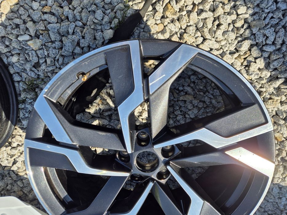 Felga Skoda Kodiaq RS VRS 565601025AN 20 8J Et41 orginal ŁADNA