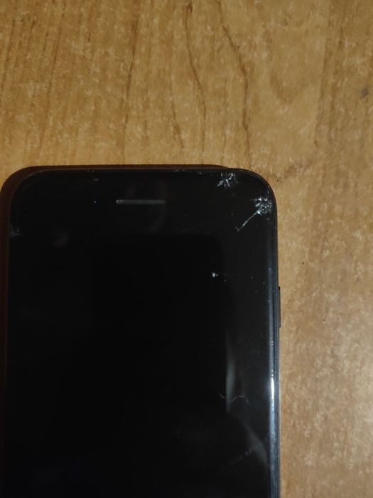 IPhone 7   128 gb (85%)