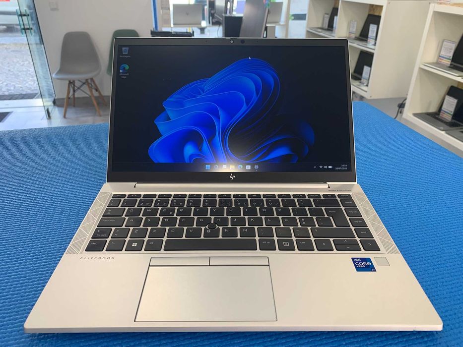 HP EliteBook 840 G8 | Intel Core i7-1185G7 | 32GB RAM | 512GB NVMe | Windows 11 Pro | Loja Física e Web Site