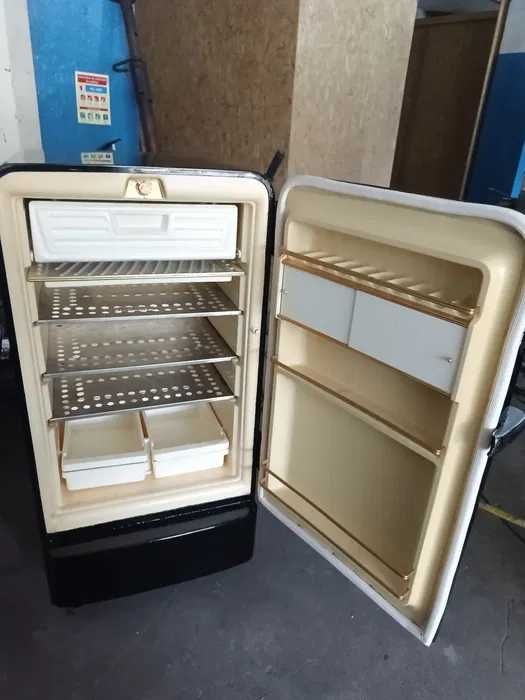 Frigorífico alemão vintage restauro