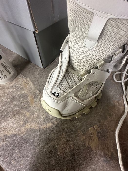 Balenciaga truck 1