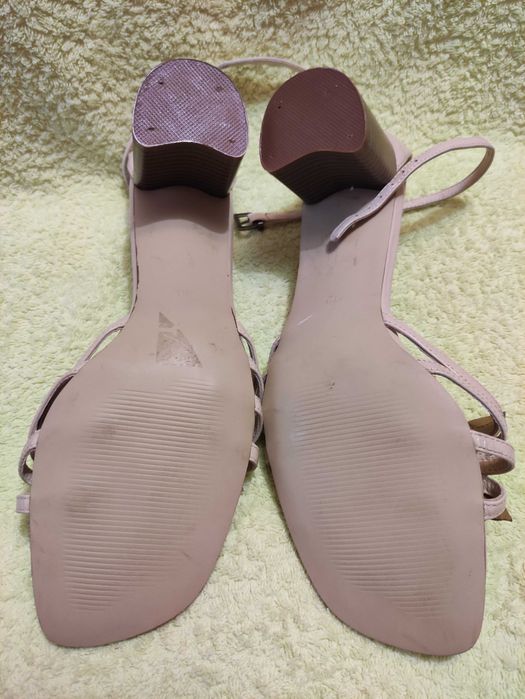 Нові босоніжки  жіночі натуральна шкіра р.40/26см