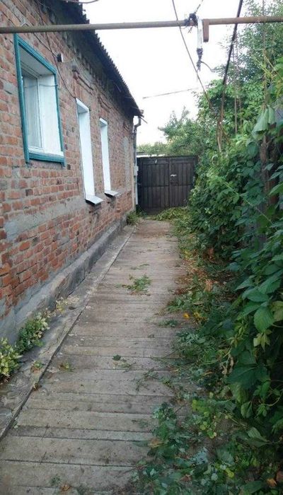 Продам 1/2 часть дома , со своим отдельным участком