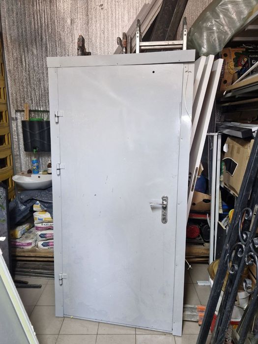 Двері залізні, броньовані двері, бронедверь