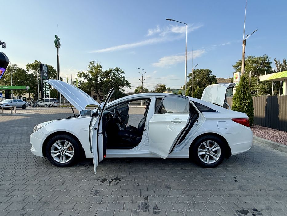 Продам новую Hyundai Sonata