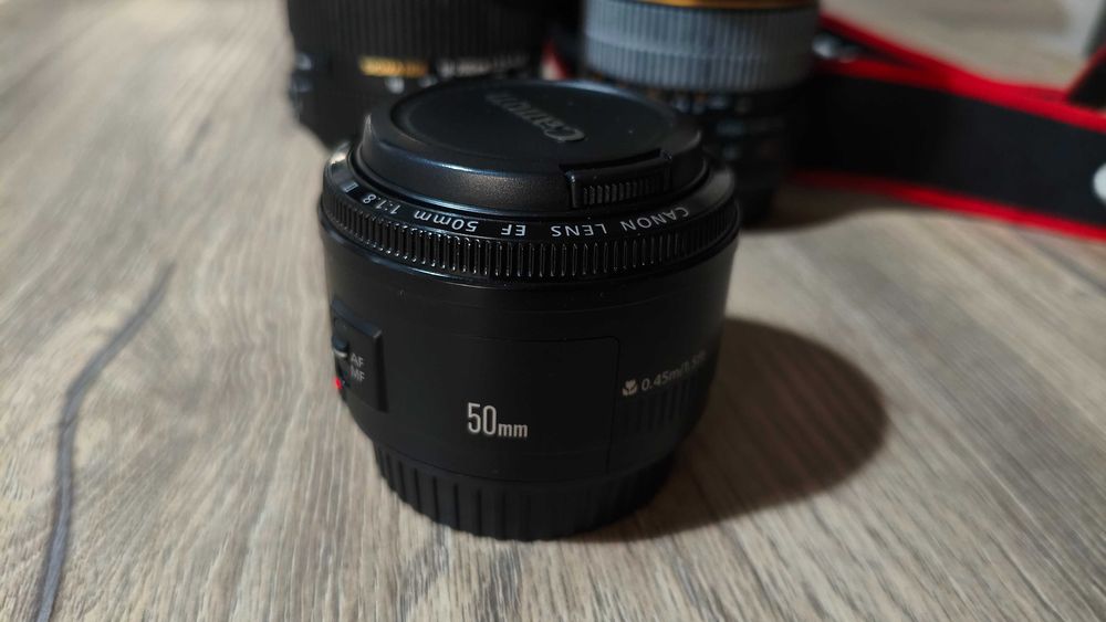 Canon EOS 60D + 3 obiektywy 50mm / 18-200 Sigma / Samyang 8mm