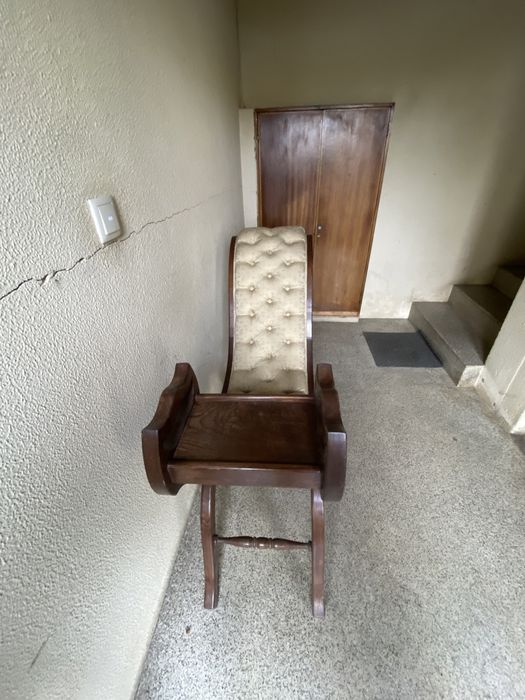 Cadeira de sala/quarto estilo antigo