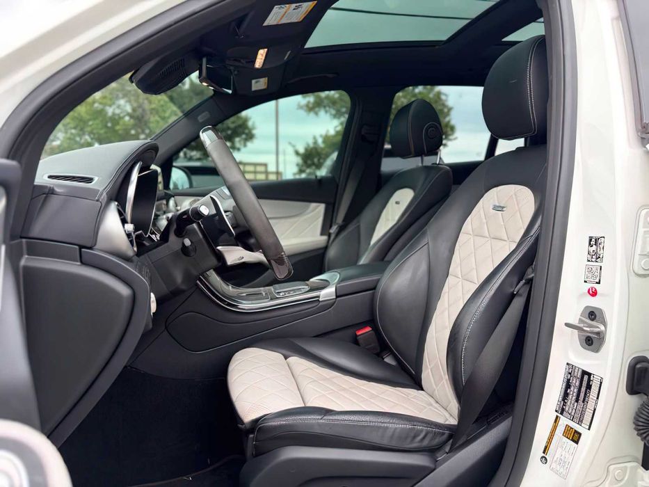 Mercedes-Benz GLC 63 AMG      2021
