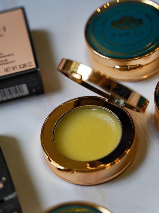 Бальзам для губ  multipurpose hydrating and nourishing balm