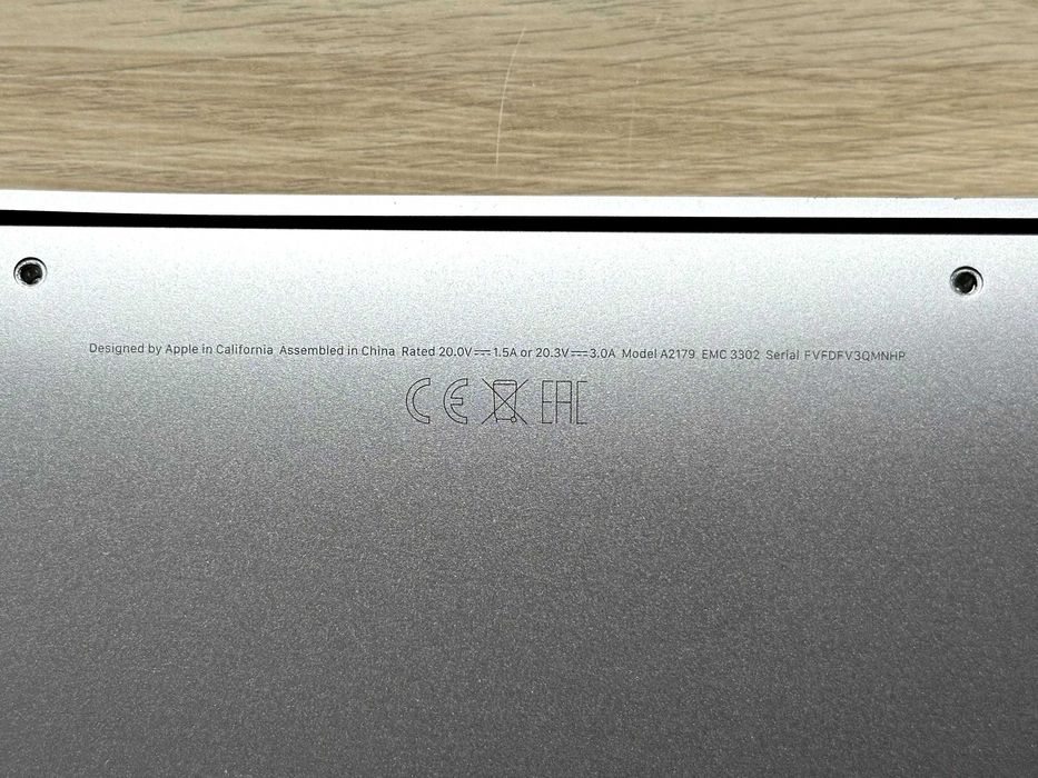 Topcase z ekranem do MacBook Air 13" A2179 (2020) –  Sprawny