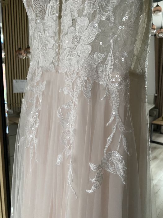 Suknia ślubna Romantica Juliete Atelier z welonem S 36