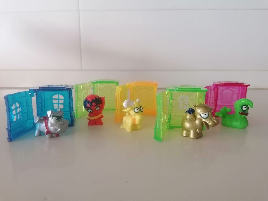 Zomlings crazy school bus mais 5 especiais, brinquedo autocarro escola