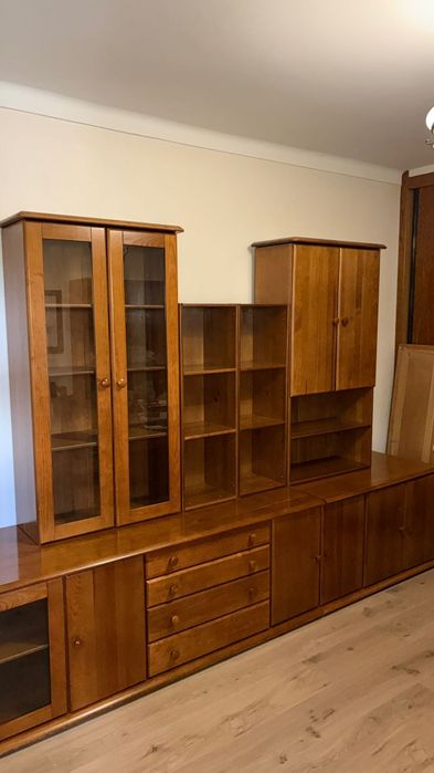 Móvel de sala em pinho cerne