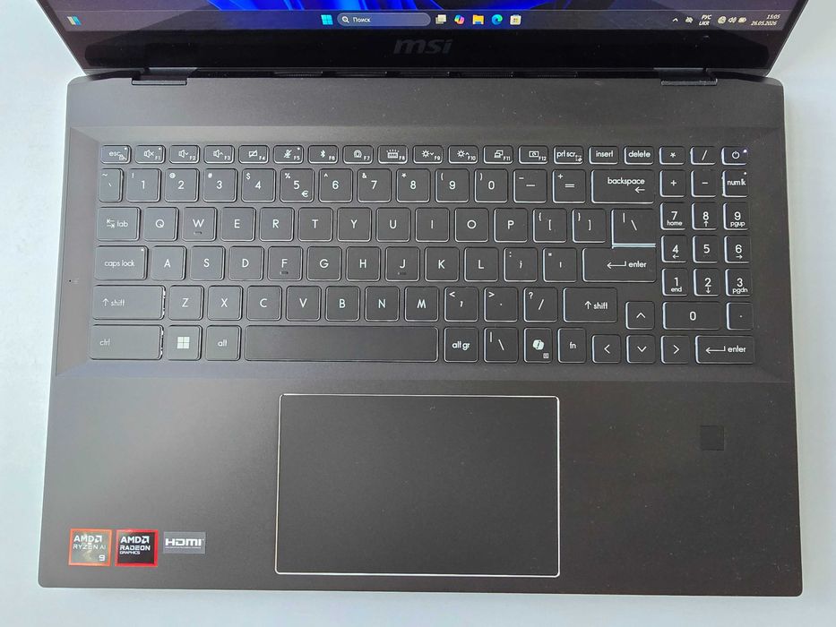 MSI Summit 16 AI (2025) Ryzen AI 9 365/RAM 32GB/SSD 1TB/QHD 165Hz/WIN 11