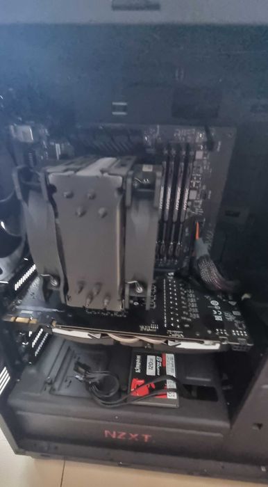 PC - i5 6600K + GTX1070 + NZXT Noctis 450 (mais detalhe na descrição)