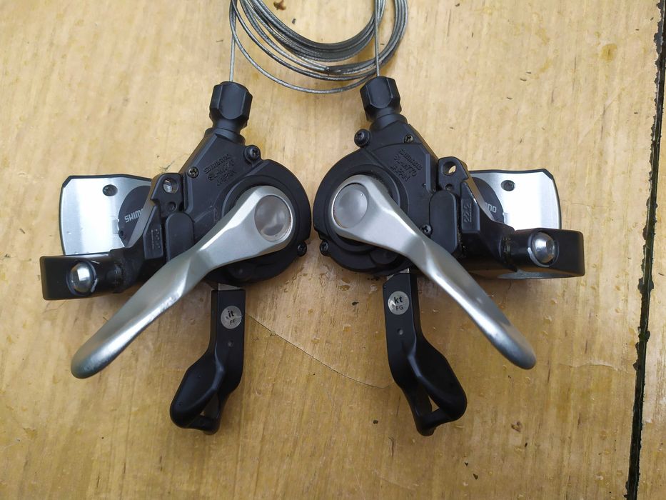 Shimano Deore XT SL-M770  manetki Rapid-Fire Plus  ,3x 9 Speed Polecam