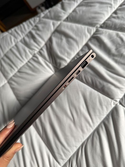 Portátil HP ENVY 13-AR0001NP R7 370U