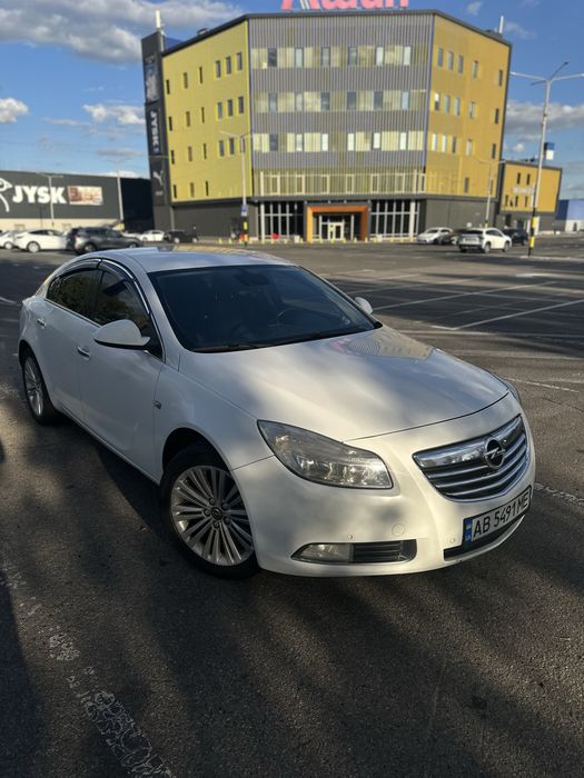Opel Insignia 2012р 2.0Дизель