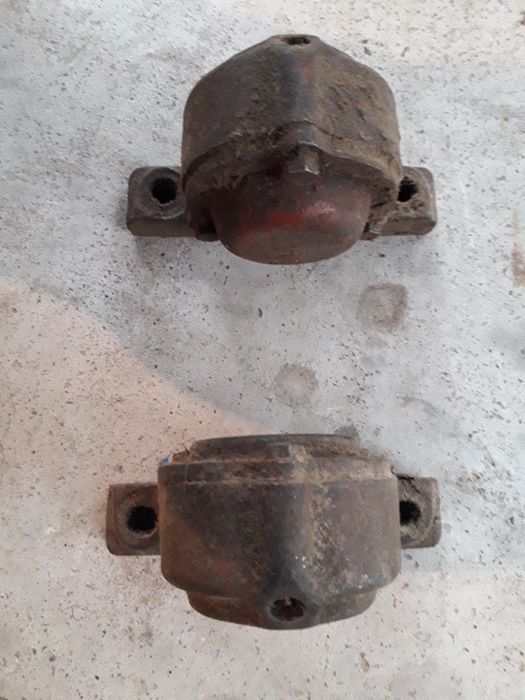 Опори з радіально-опорними підшипниками із с/г техніки. Номер 305 аш