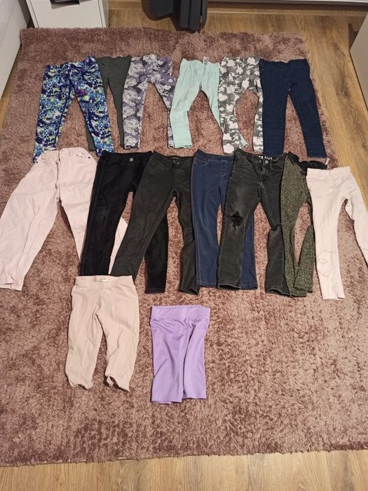 Zestaw spodni dla dziewczynki 122/128