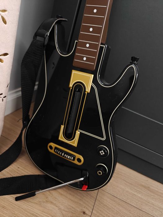 Gra PS4 Guitar Hero + gitara + adapter USB