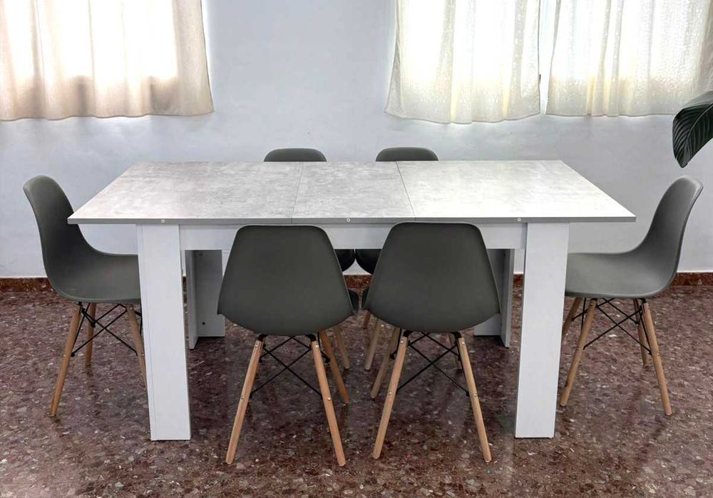 Liquidação! Mesa extensível + 6 cadeiras + entrega por 230€
