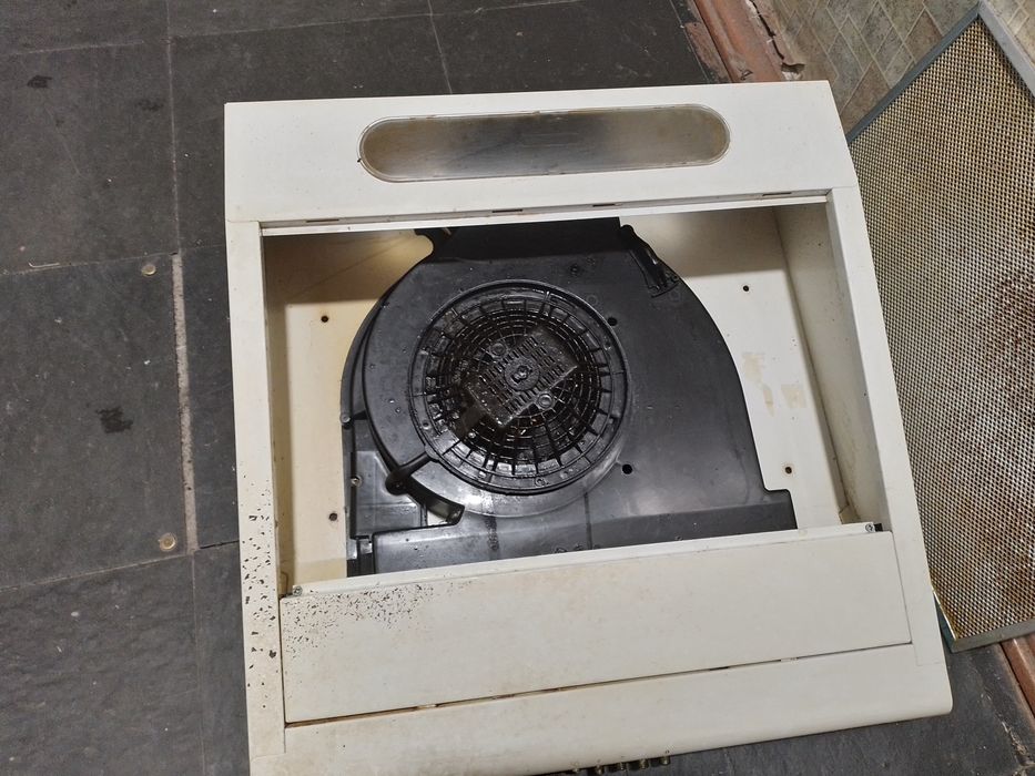 Вытяжка кухонная.