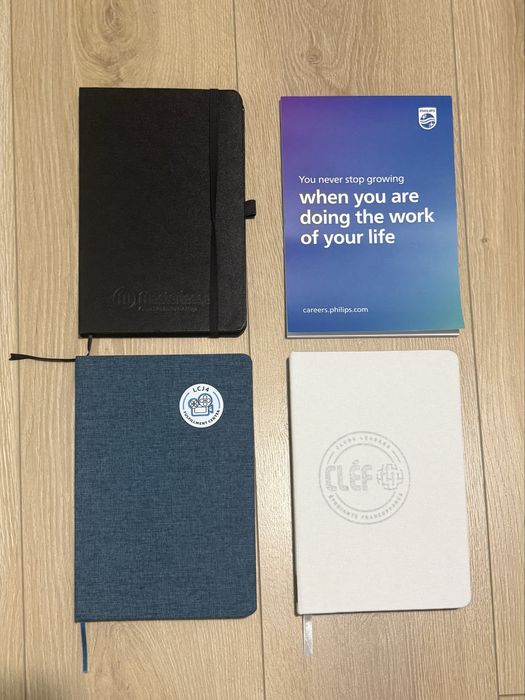 Nowe zeszyty w twardych okladkach