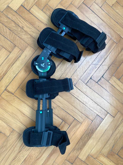 Orteza kolana OPPO z regulacją zakresu ruchomości