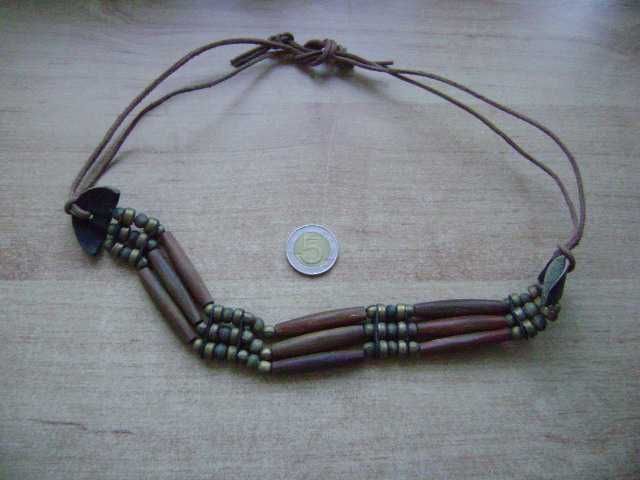 Starocie z PRL - Rekonstrukcje Historyczne = Naszyjnik z paciorków